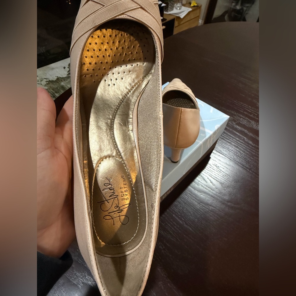 Beige LifeStride women's dress pumps size 10M‎ - Picture 4 of 6